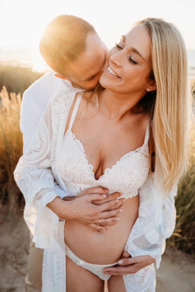 zwangerschapshoot zwangerschapsfotoshoot brugge West-Vlaanderen Oost-Vlaanderen oostende