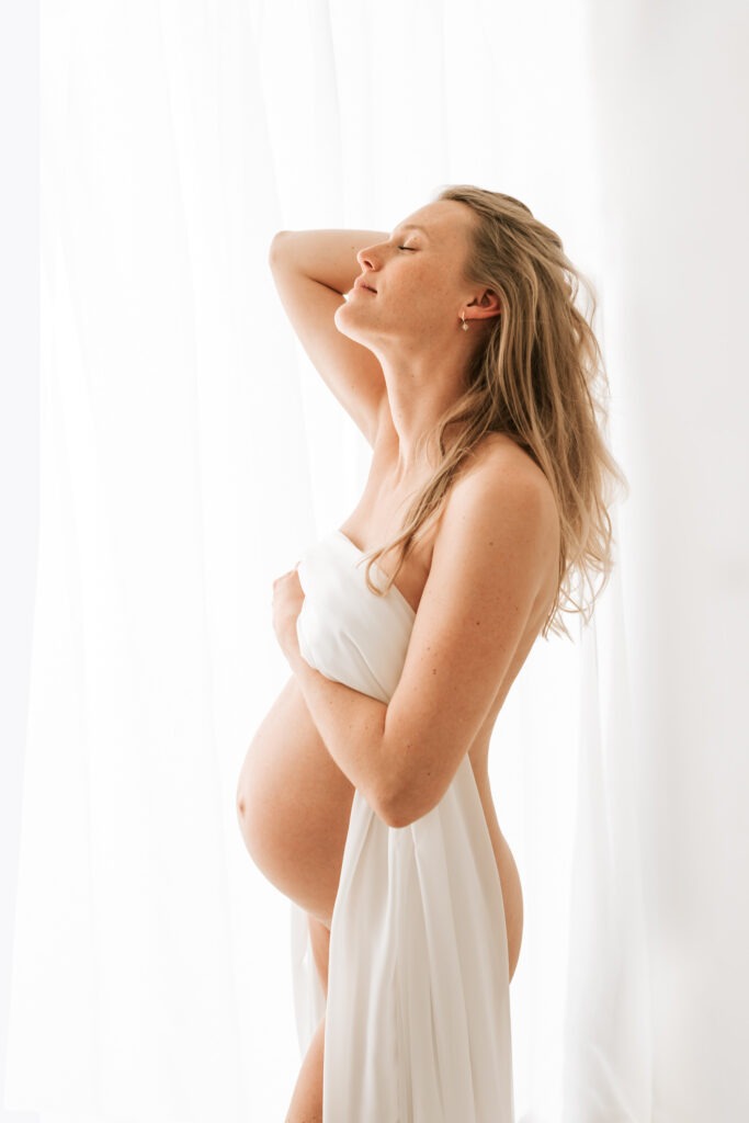 zwangerschapshoot zwangerschapsfotoshoot brugge West-Vlaanderen Oost-Vlaanderen oostende